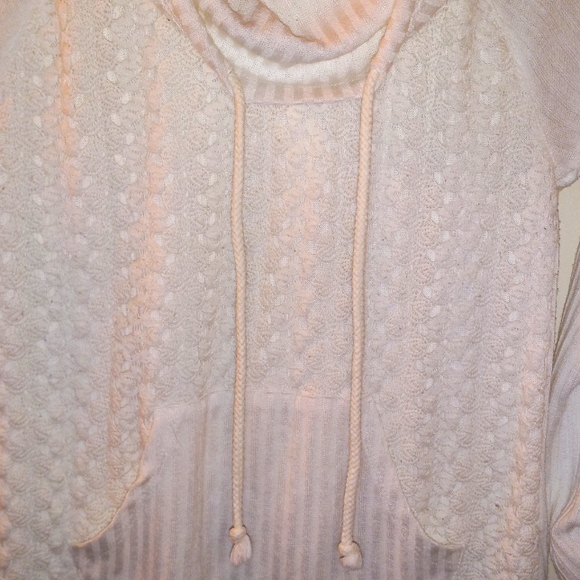 No Boundaries Sweatshirt - Picture 2 of 3